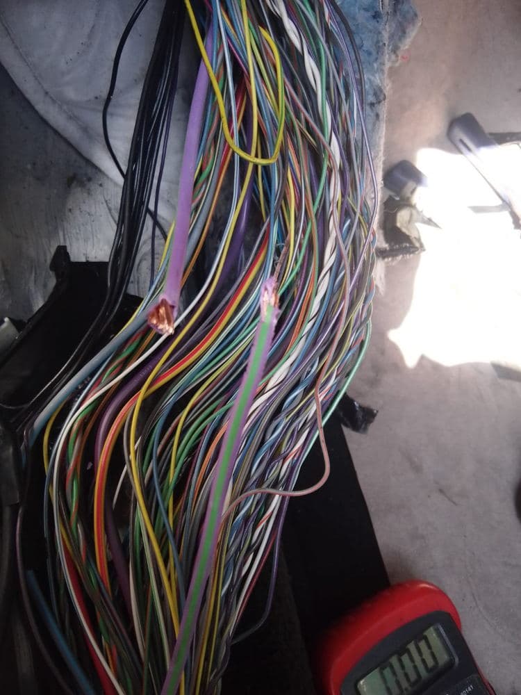 Paso 1: Tipo de Corte: Bomba  Color del Cable: Morado rall