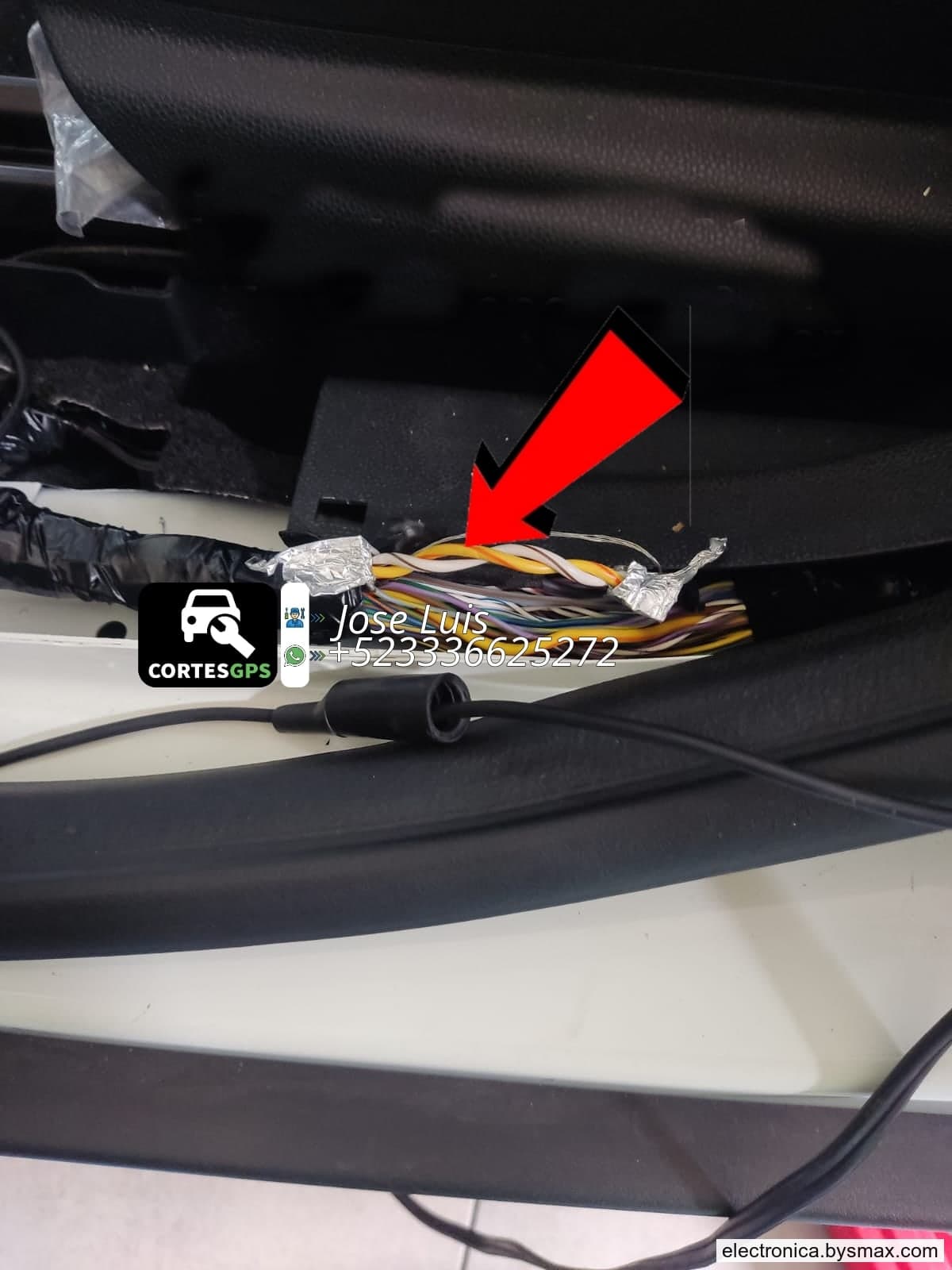 Paso 1: CORTE A LA BOMBA, CABLE AMARILLO CON FRANJA NARANJ