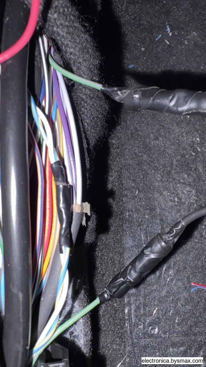Paso 1: Chevrolet Trax RS 2025. Cable gris/ verde. Gasolin