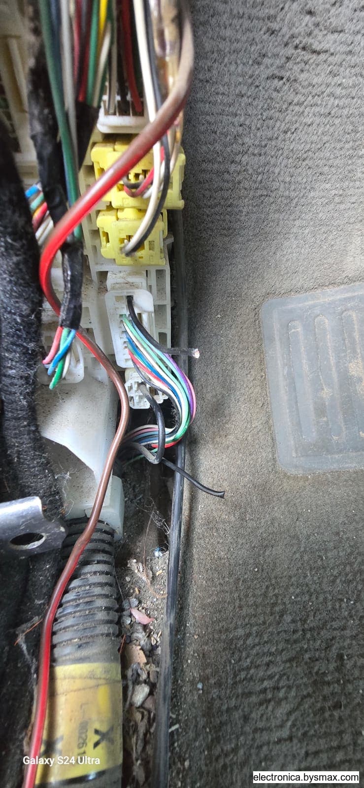 Paso 1: Corte a bomba, lado conductor
Cable negro
