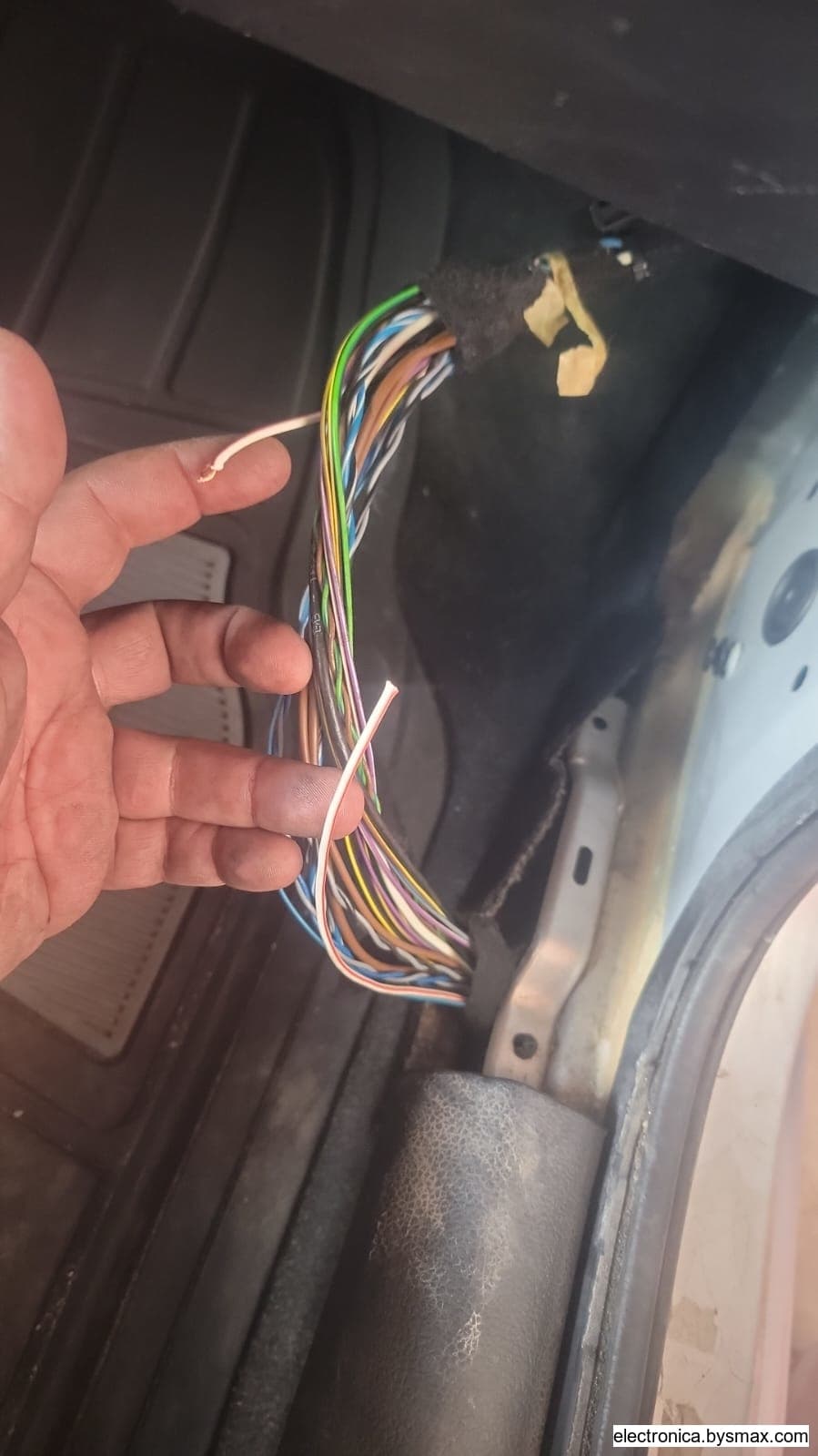 Paso 1: Vento 2017 de llave, cable + bomba de gasolina, la